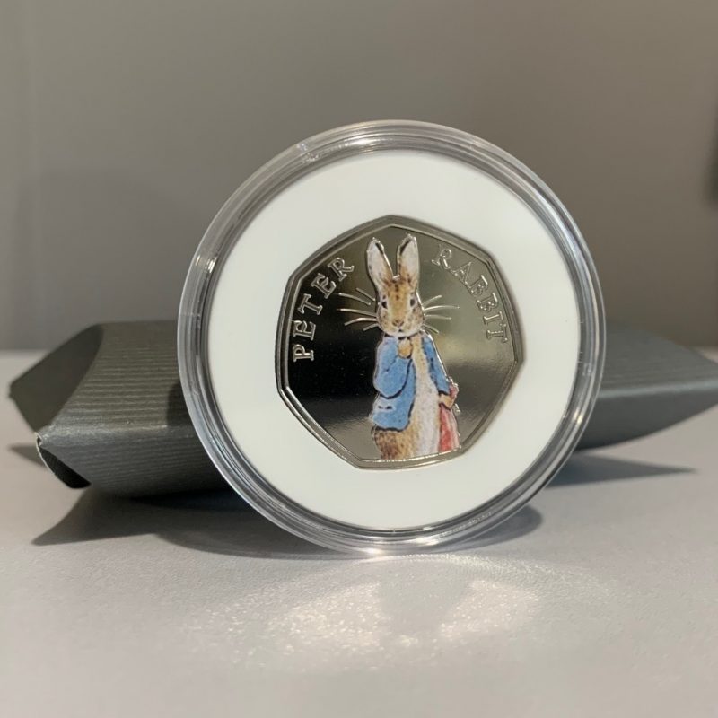 Peter Rabbit™ 2019 UK 50p Brilliant Uncirculated Coin Coloured Decal - Image 5