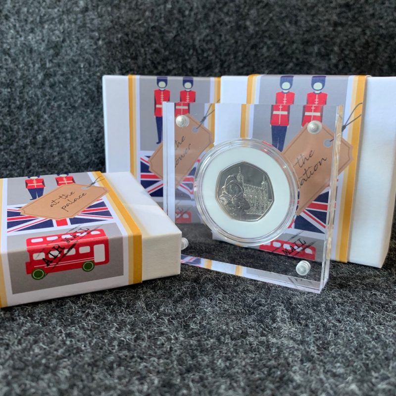 Paddington Bear 'At the Palace', 'At the Station', 'At the Tower' Perspex 50p Display Coin Collection - Image 5